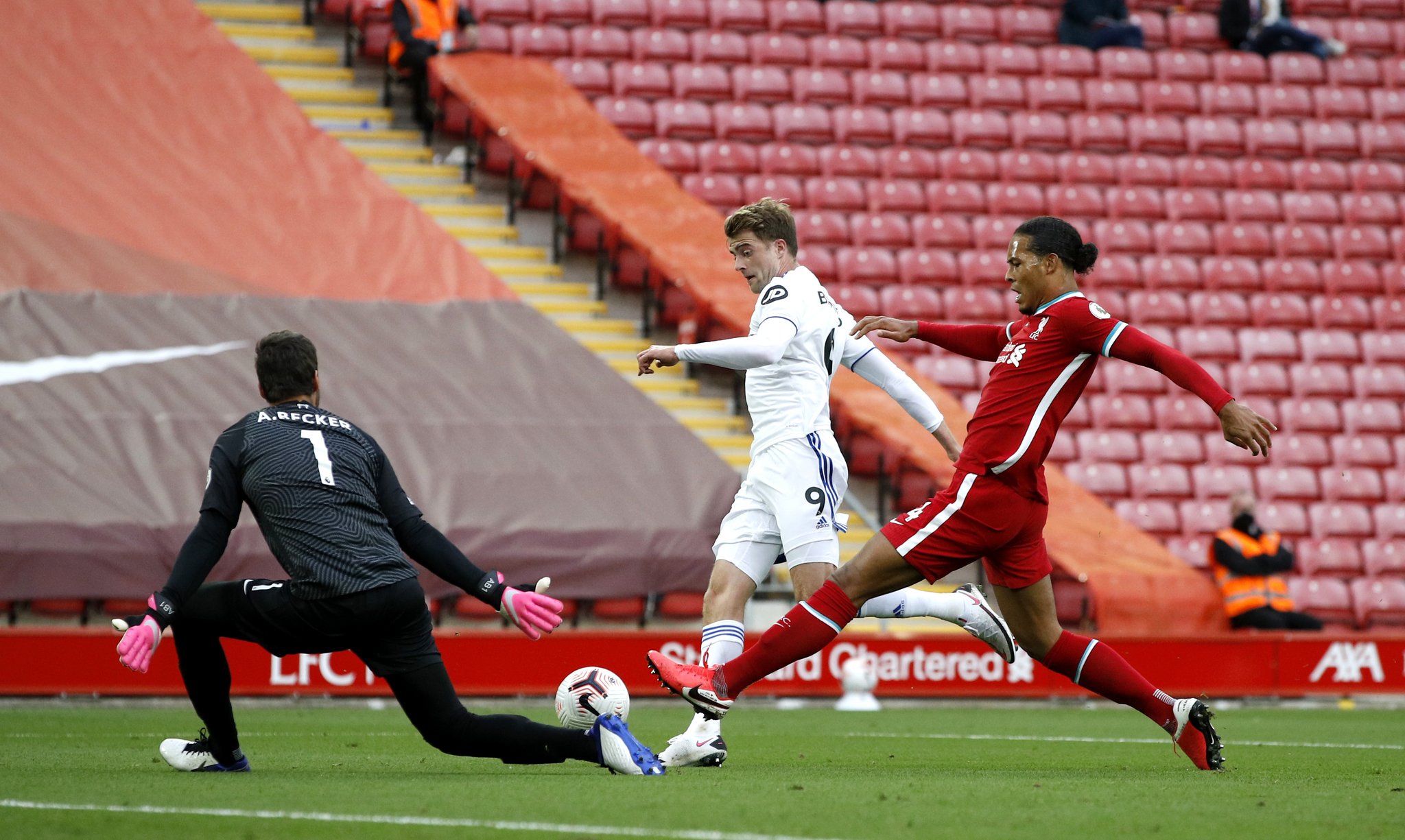 比赛前瞻：热火vs老鹰比分预测推荐(2025年02月25日).